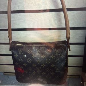 SALE!!!!! Louis Vuitton Mm Looping bag
